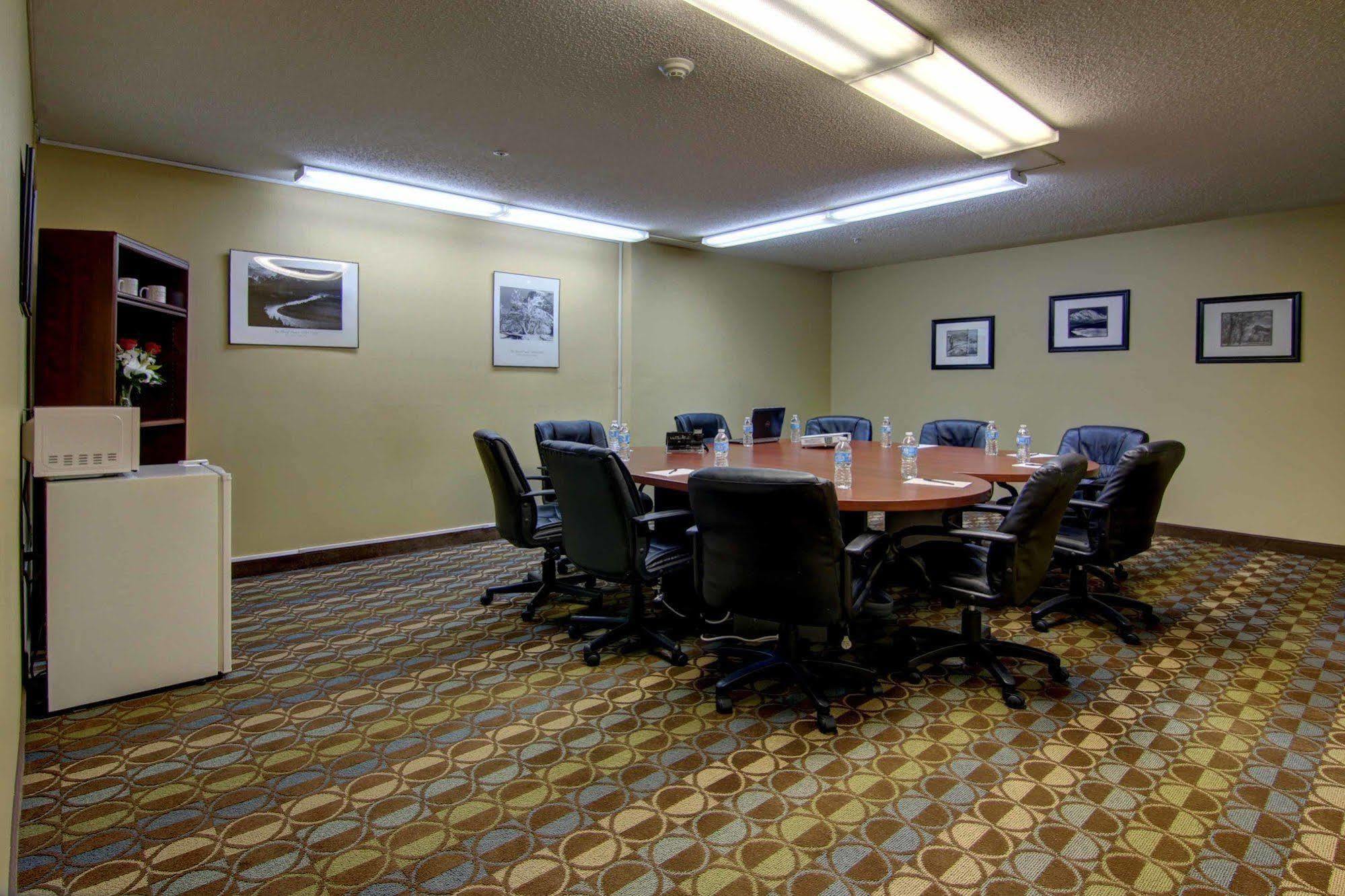Intown Suites Extended Stay Marietta Ga - Roswell Rd Екстер'єр фото
